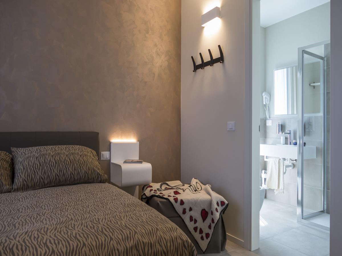 Hotel Buena Onda Peschiera del Garda Luaran gambar